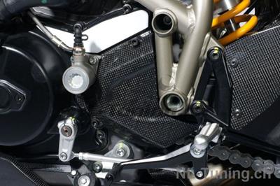 Kolfiber Ilmberger kedjehjulskpa Ducati Streetfighter 848