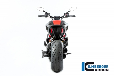 Paracalore scarico in carbonio su collettore Ducati Diavel 1260