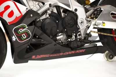 Spoiler motore in carbonio Ilmberger 3 pezzi Aprilia Tuono V4