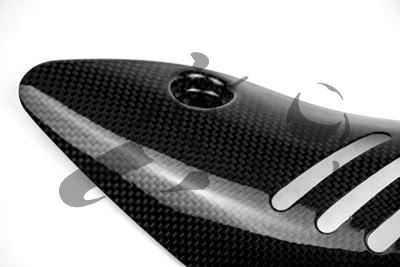 Proteccin trmica del escape Carbon Ilmberger en el colector Ducati Monster 821