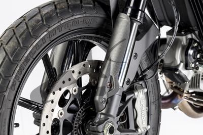 cache-tube en carbone Ilmberger pour Ducati Scrambler Full Throttle