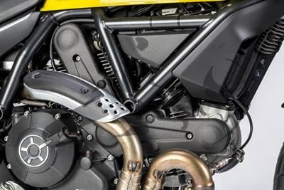cache-courroie dente en carbone Ilmberger horizontal Ducati Scrambler Sixty 2