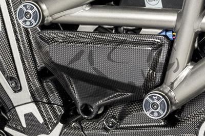 Carbon Ilmberger cover under frame set Ducati XDiavel