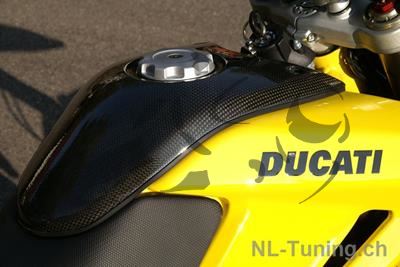 Carbon Ilmberger Tankabdeckung Ducati Hypermotard 796