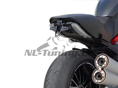 Hllare fr registreringsskylt Ducati Diavel