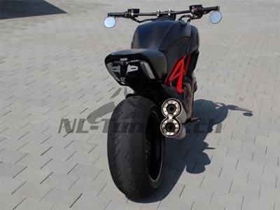 Hllare fr registreringsskylt Ducati Diavel
