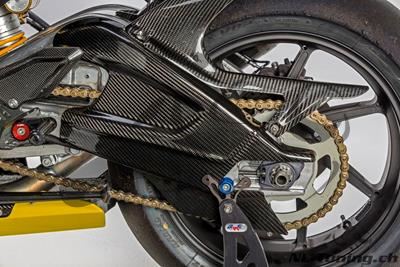 Protge roue arrire en carbone Ilmberger avec protge chane BMW S 1000 RR