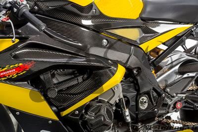 Carbon Ilmberger kit cache rservoir latral BMW S 1000 RR