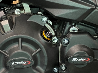 Puig oil filler plug Track Suzuki V-Strom 1000