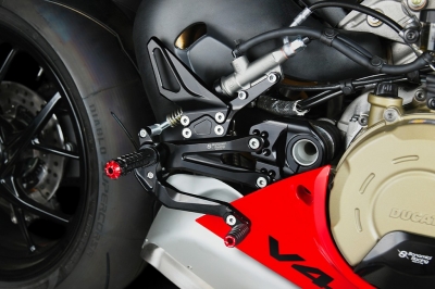 Bonamici footrest system Racing Ducati Panigale V4