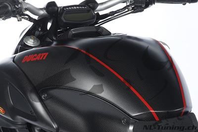 Tapa depsito carbono Ilmberger Ducati Diavel