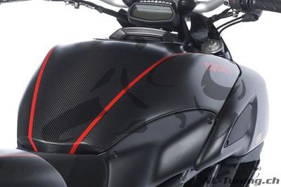 Tapa depsito carbono Ilmberger Ducati Diavel