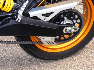 Cubrecadena inferior Ducabike Ducati Scrambler Desert Sled