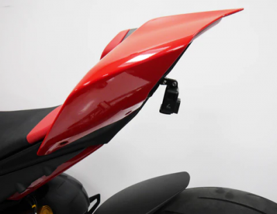 Placa de cubierta Performance con soporte para cmara Ducati Streetfighter V4