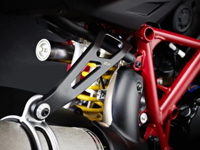 Performance Auspuffhalter Ducati Streetfighter 1098