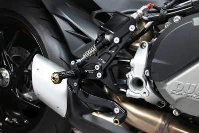 Bonamici footrest system Ducati Streetfighter V2