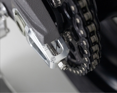 Moto Corse Kettenspanner und Bremshalterung Ducati Panigale V4 2025