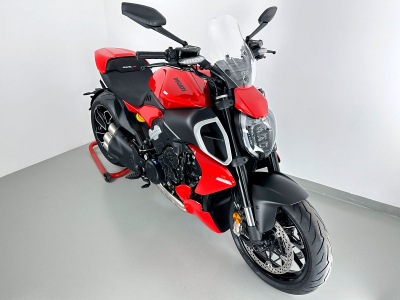 WRS Touring Windschild Ducati Diavel V4