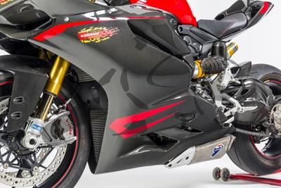 Kolfiber Ilmberger sidokpa set Racing Ducati Panigale 899