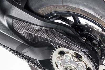 Cubrecadena trasero de carbono Ilmberger Ducati Monster 1200 R