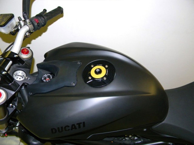 DBK Tankdeckel Ducati Diavel V4