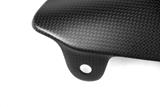 Protector de maletero Ilmberger de carbono en el escape Ducati Monster 1200 S