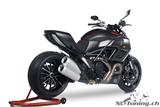 Copri strumenti in carbonio su serbatoio Ducati Diavel